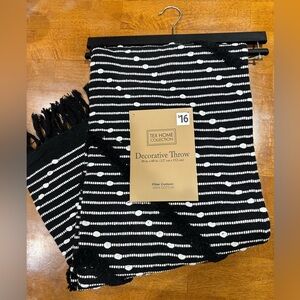 Text Home Collection Boho Neutral Textured Fringe Throw Blanket Size 50” x 60”